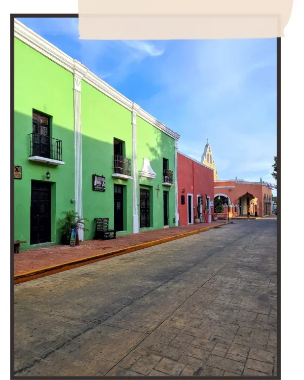 rue colorées de valladolid au mexique