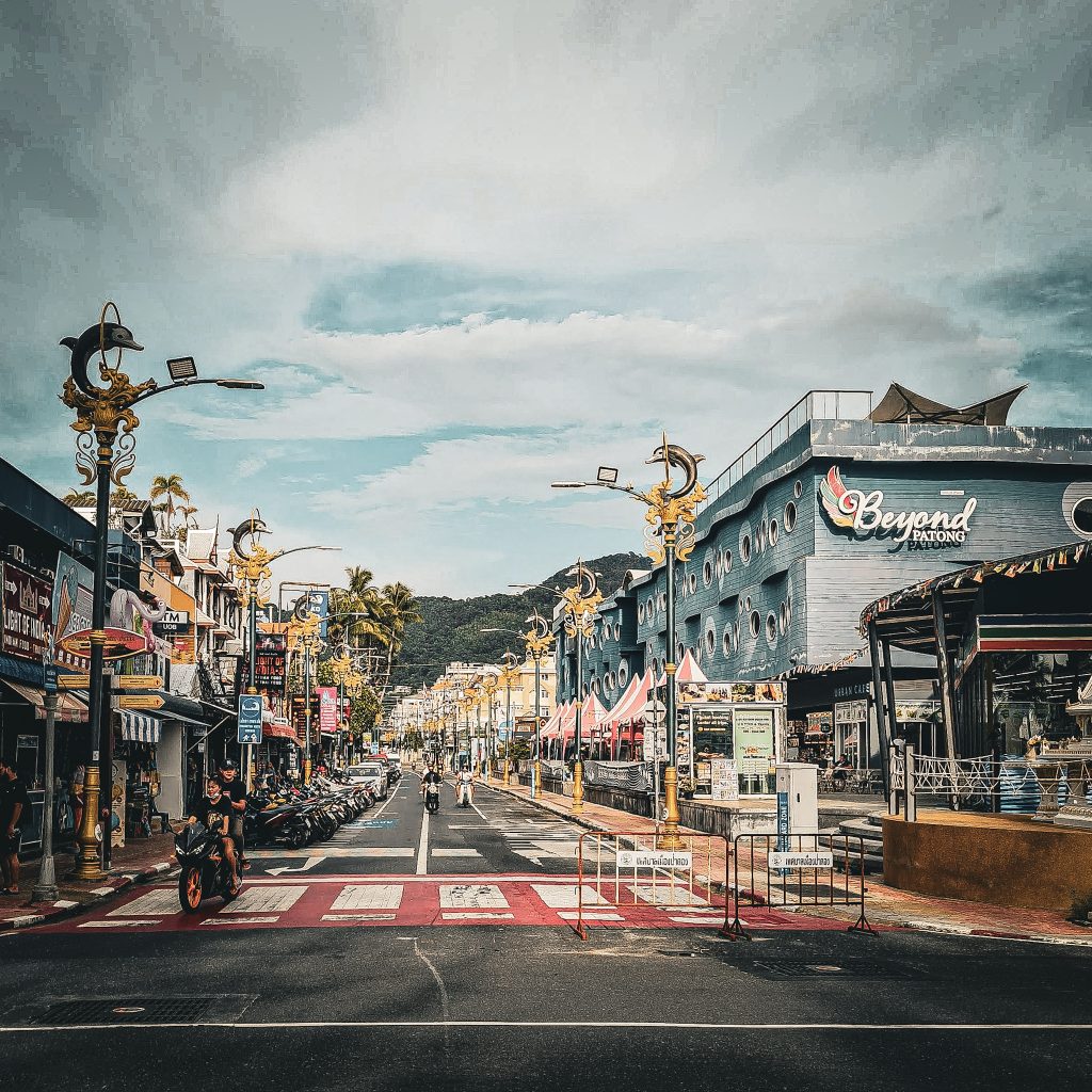 rue de phuket en thailande