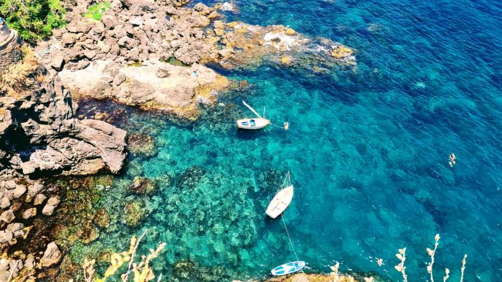bord-de-mer-aci-castello-sicile