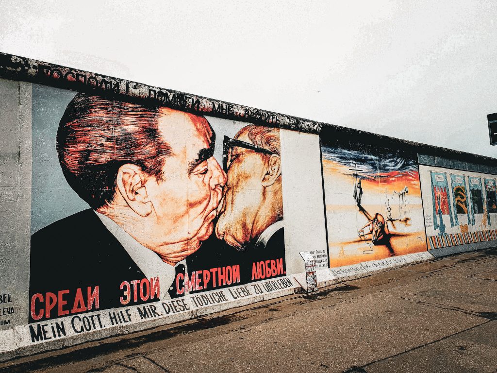oeuvre street art east side galery berlin
