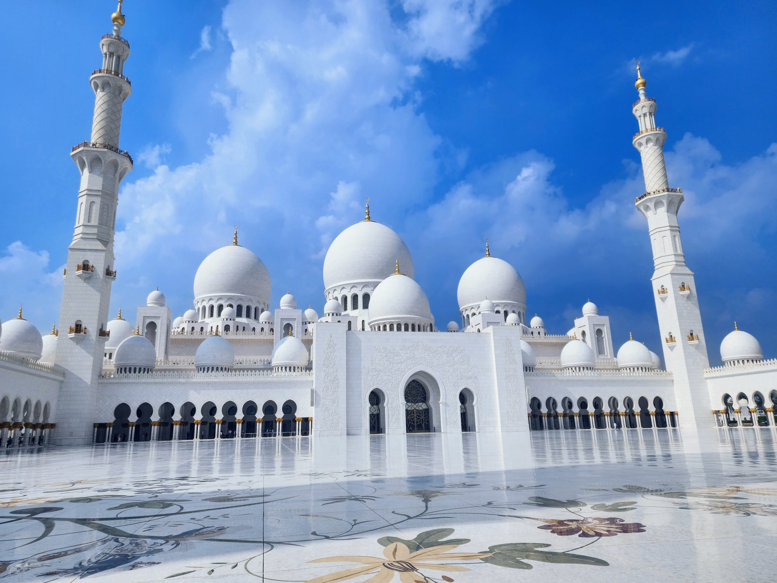 esplanade-mosquee-sheikh-zayed