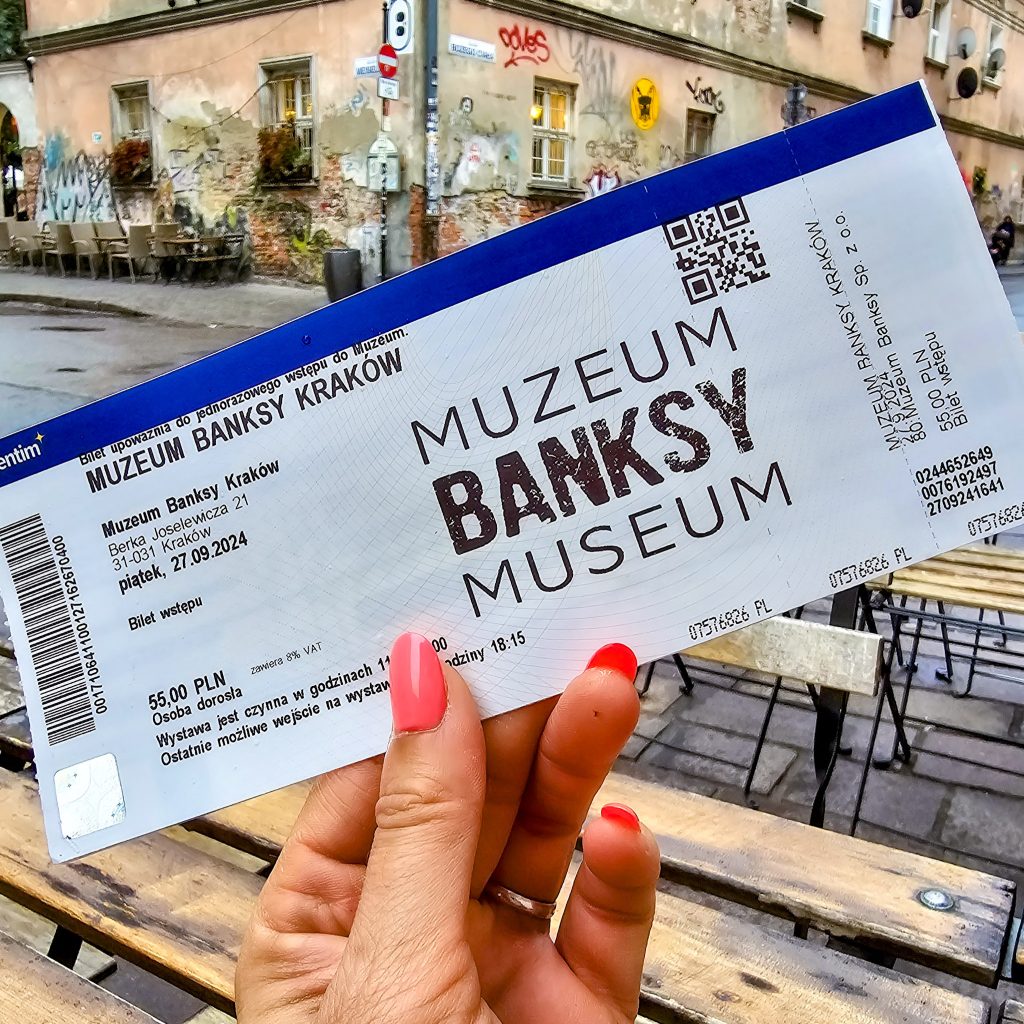 ticket d'entree de la retrospectvie banksy au musée de Cracovie