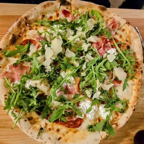 pizza jambon de parme roquette