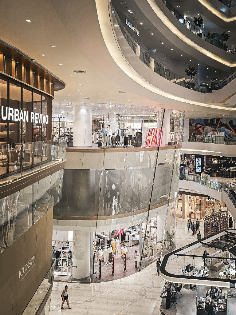 boutique h&m dans le centre iconsiam de bangkok