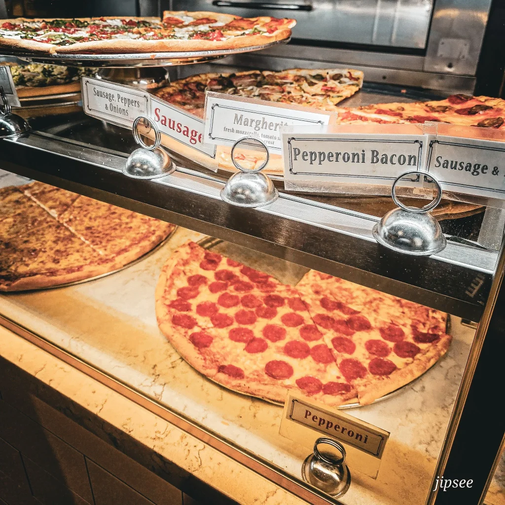 comptoir de pizzas peperonis a new york