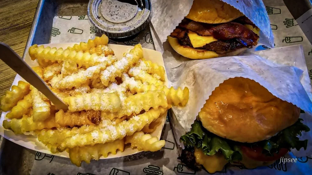 burger et frites au parmesan de shake shack