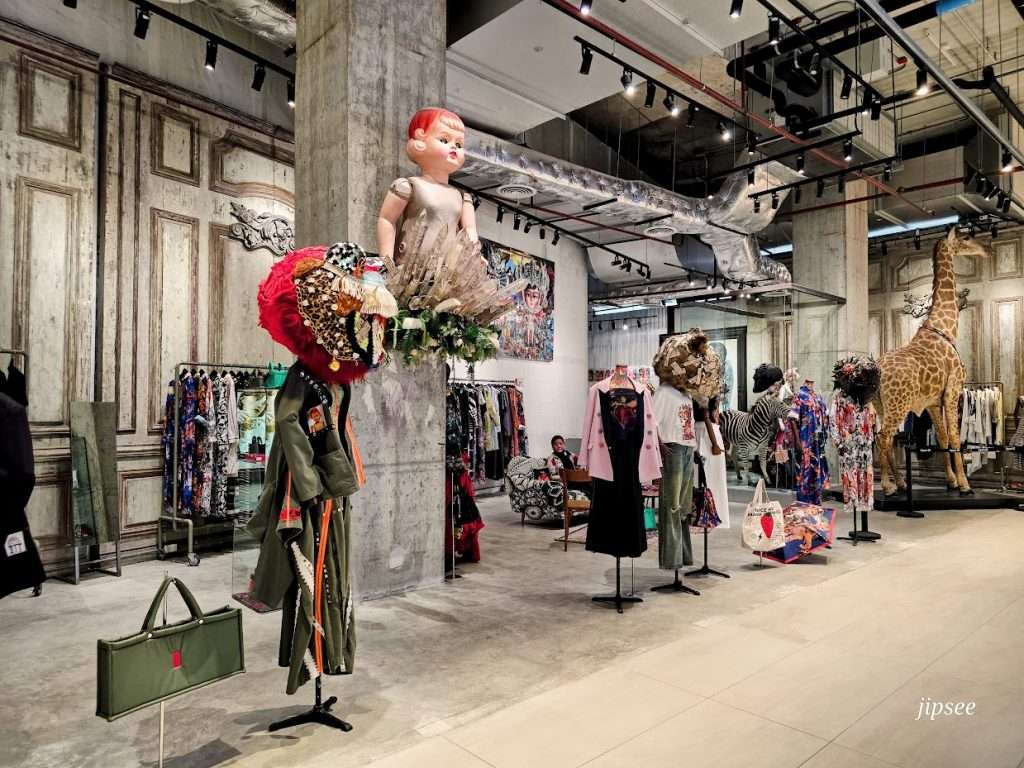 boutique-pret-a-porter-emsphere-bangkok