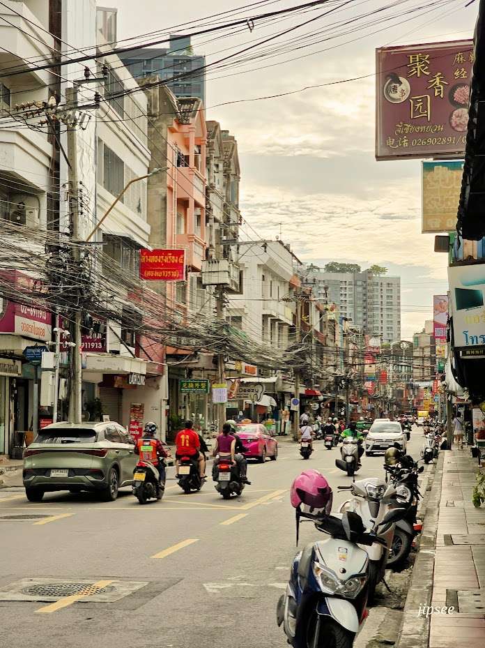 rue-animee-bangkok