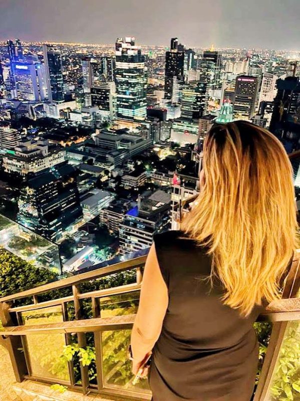 vue de la skyline de bangkok la nuit