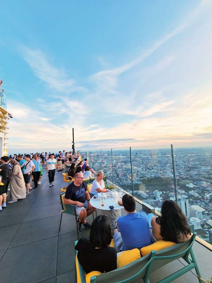 ambiance-rooftop-mahanakhon-tower