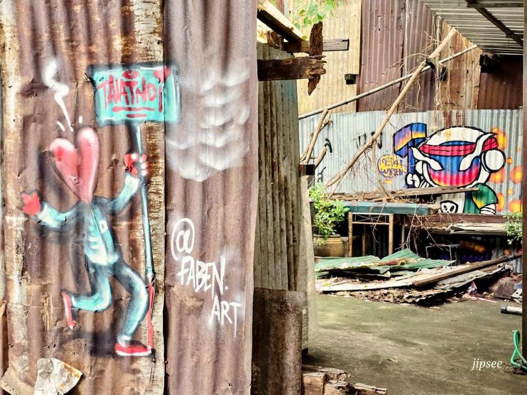 ruelle-tolle-art-de-rue-talat-noi
