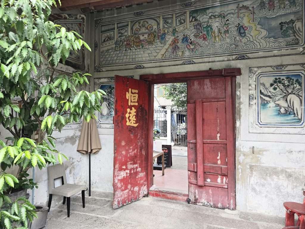 porte-entree-so-heng-tai-house-bangkok