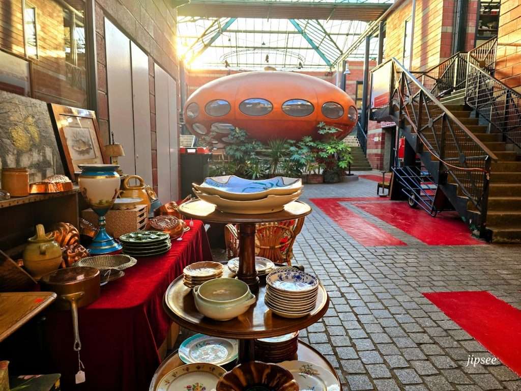 marché-dauphine-puces-saint-ouen-paris