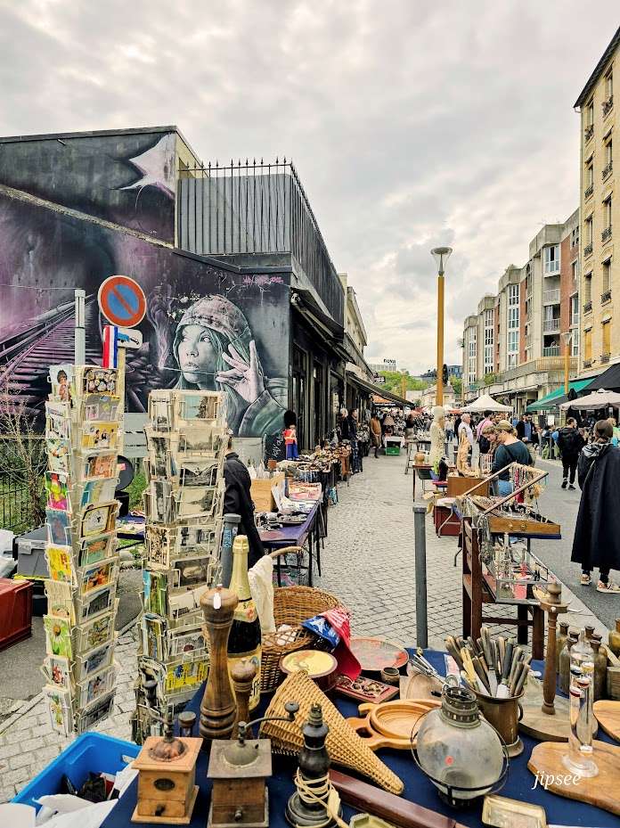 fresque-murale-marche-vernaison-saint-ouen