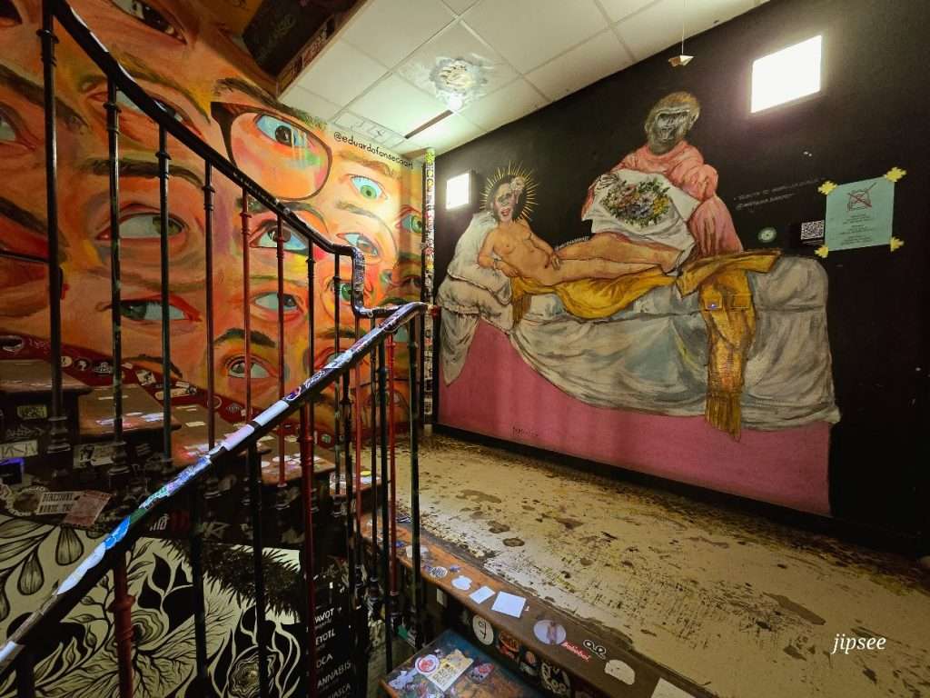 escalier-aftersquat-rue-rivoli-paris