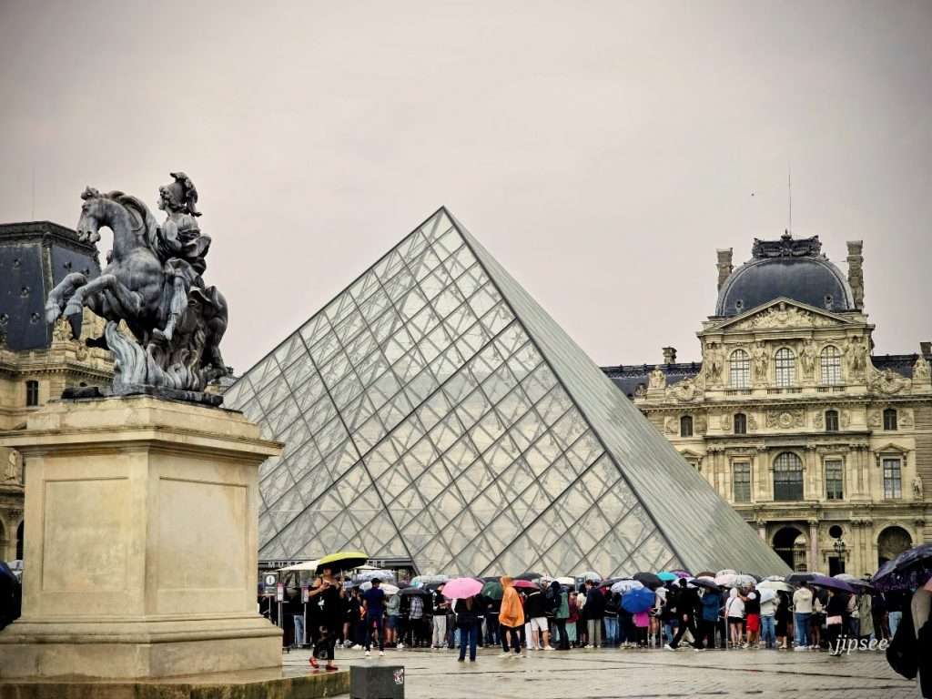 paris-louvre-1-er-arrondissement