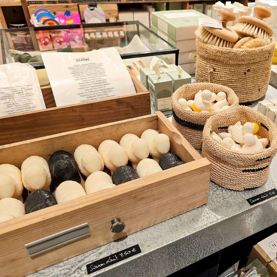 savon-concept-store-merci-paris