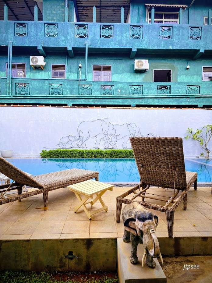piscine-hotel-elephant-blue-negombo