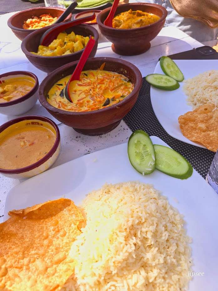 rice-and-curry-negombo-sri-lanka
