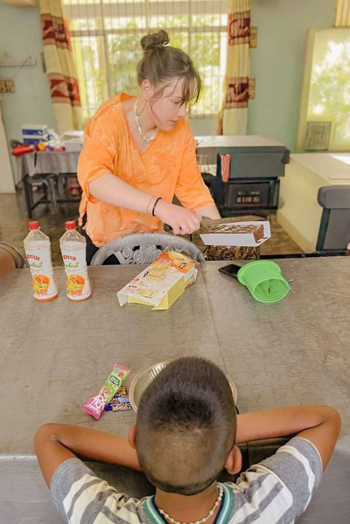 distribution-gouter-enfants-mirigama