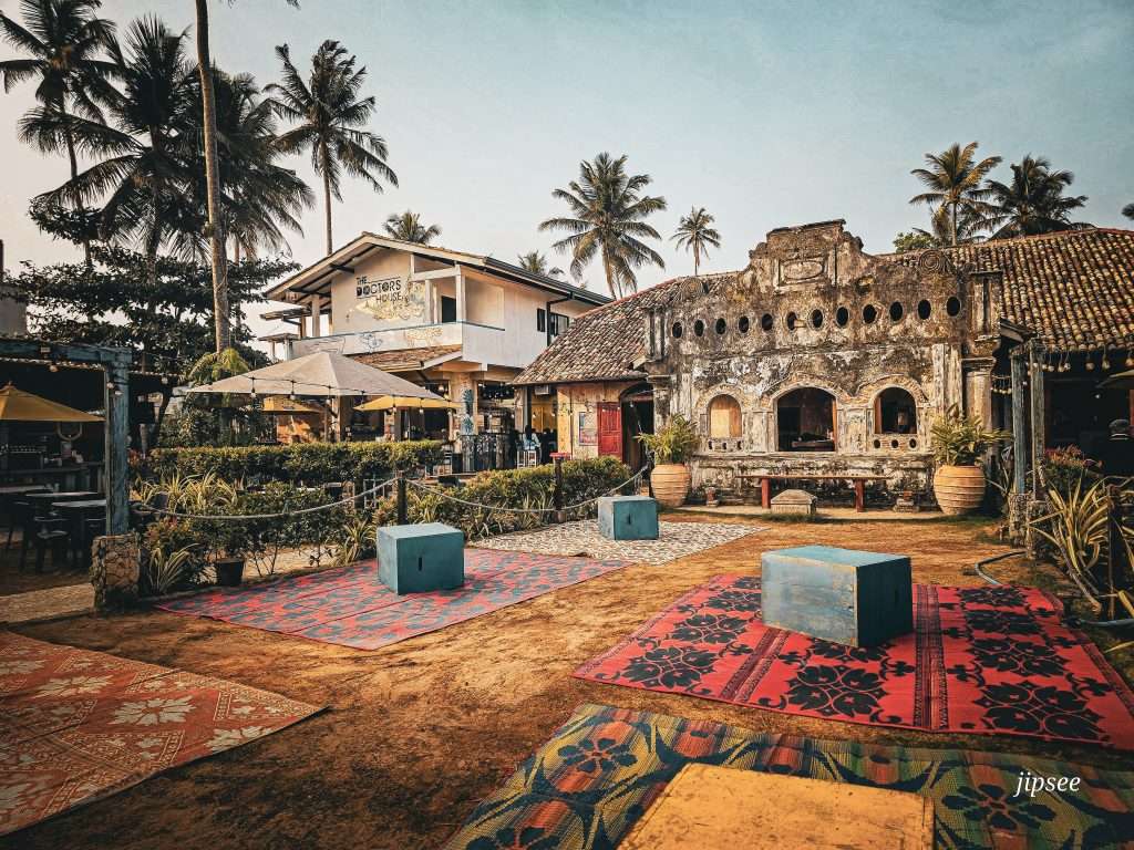 restaurant-bord-de-plage-doctors-house-mirissa-sri-lanka