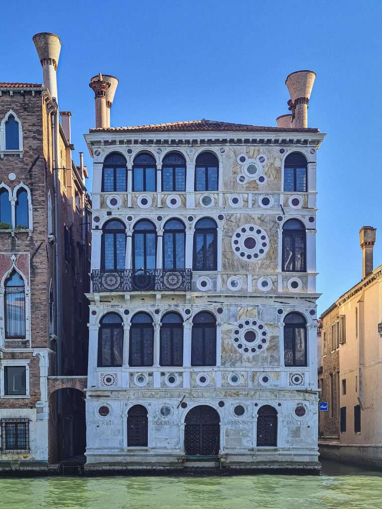 venise insolite: palazzo dario la maison hantée de venise aux milles legendes