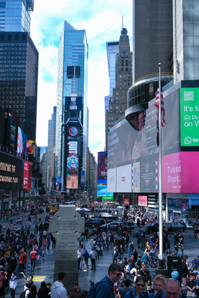 foule de pietons a time square