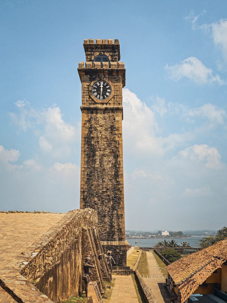 tour de l'horloge des reparts de galle au sri lanka