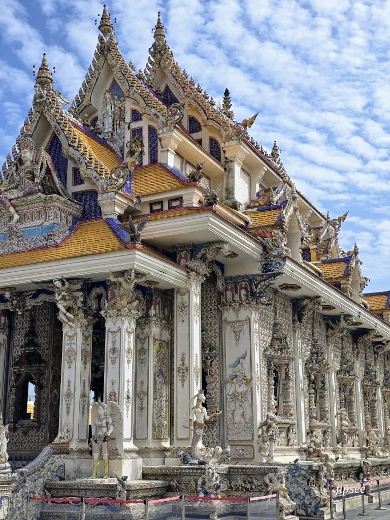 temple sculpté de bangkok wat pariwat le temple de david beckam