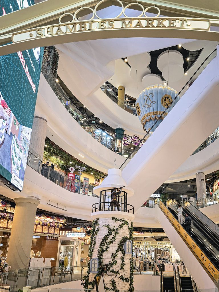 interieur centre commercial mall terminal 21 bangkok