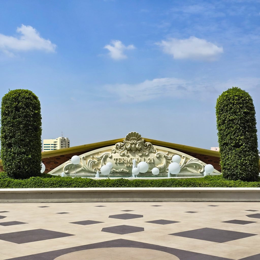 fontaine sur la terrasse du terminal 21 rama 3