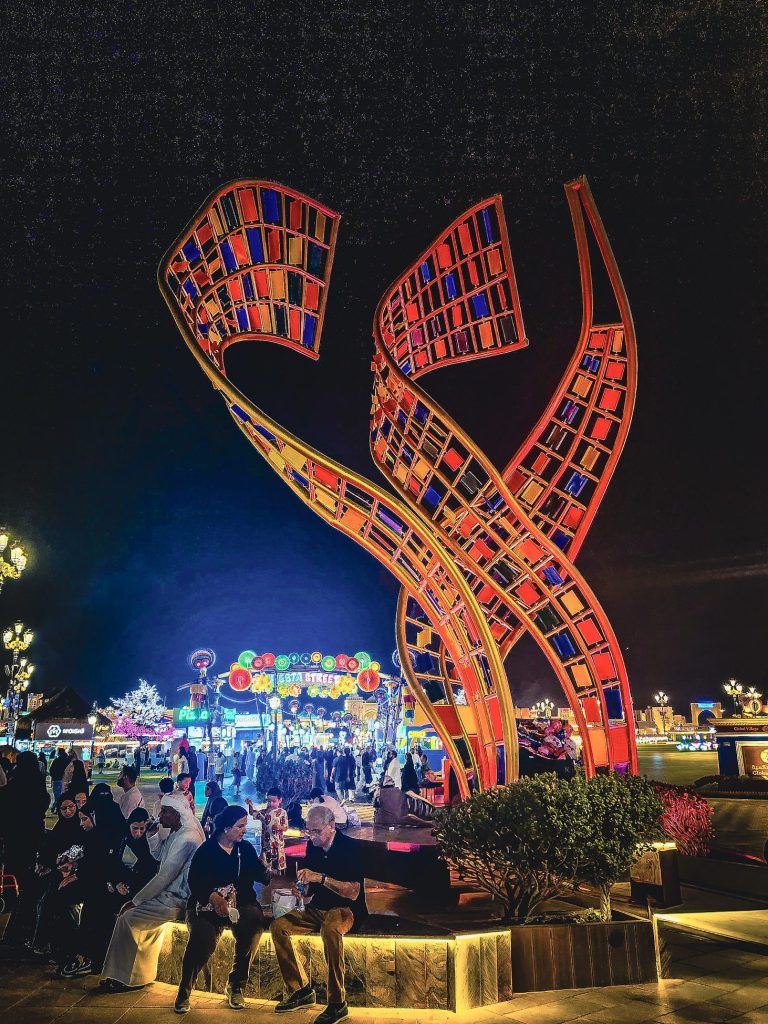 illumination dans le parc global village de dubai