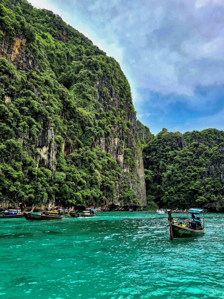 rochers et long trail a koh phi phi