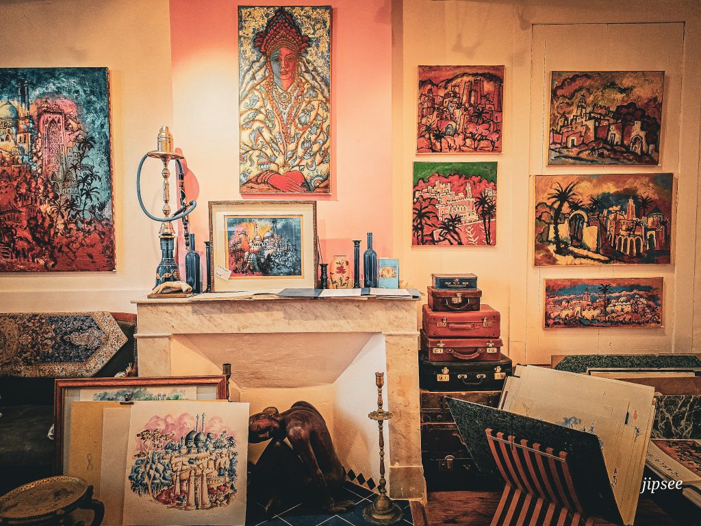 atelier d'artiste dans la maion bleue de carla bayle