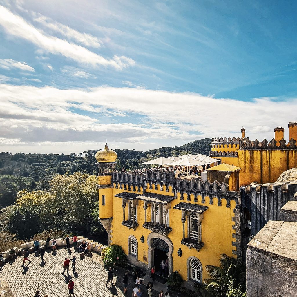 roof top de restaurant a l'interieur du palais de pena a sintra
