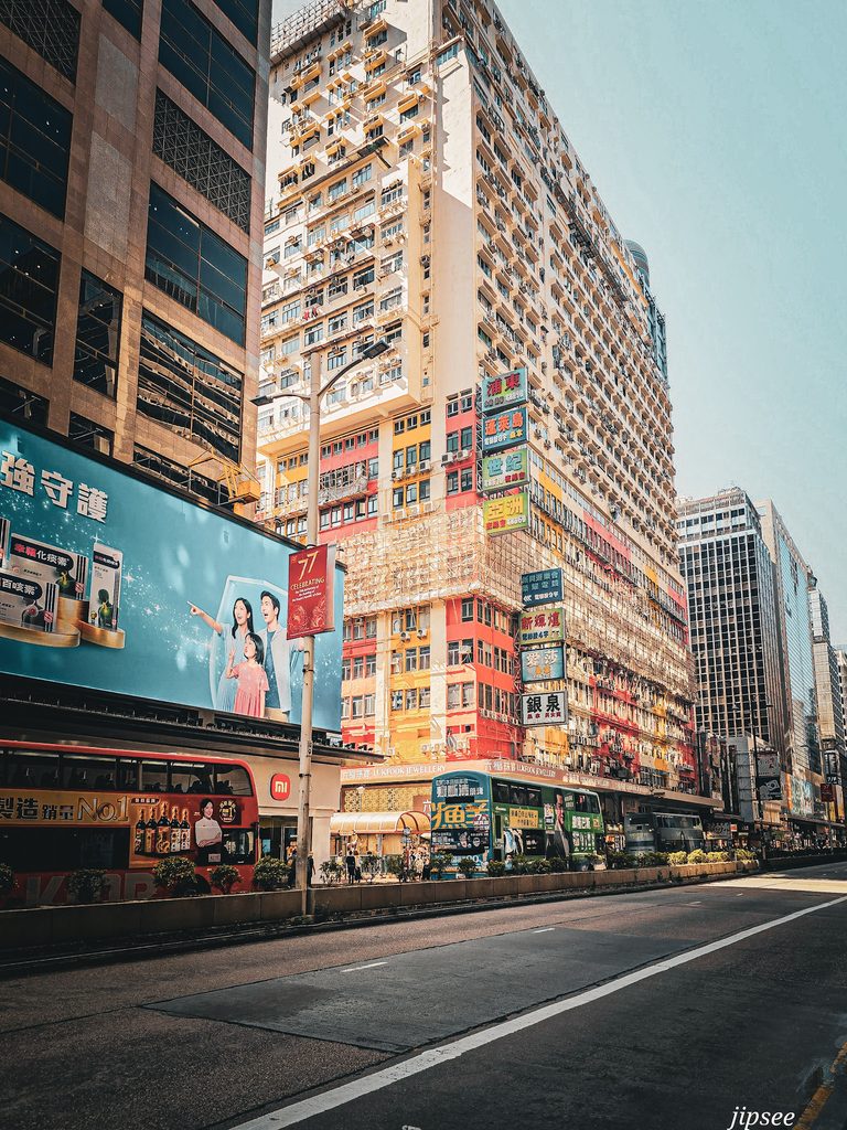 architecture typique du quartier de mongkok a hong kong
