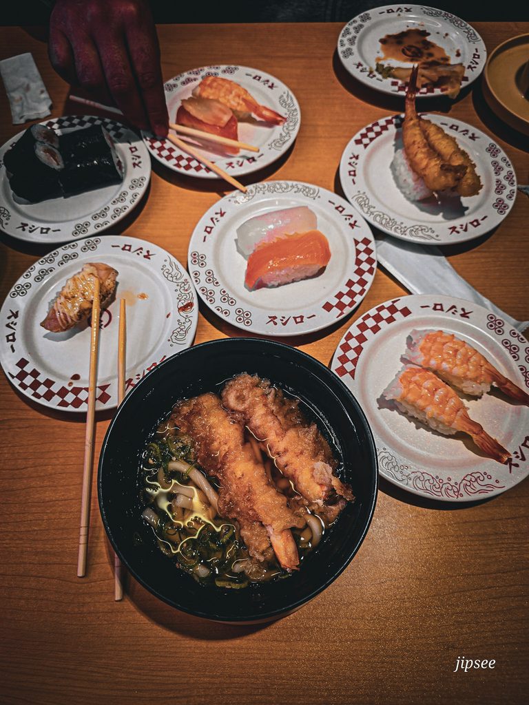 assortiment de sushis et ramen chez sushiro