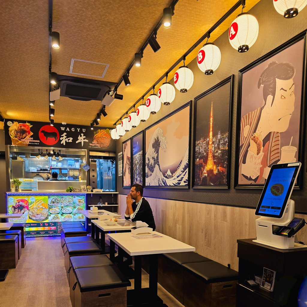 tableaux traditionnels japonais et salle de restauration de shibuya kebab asakusa