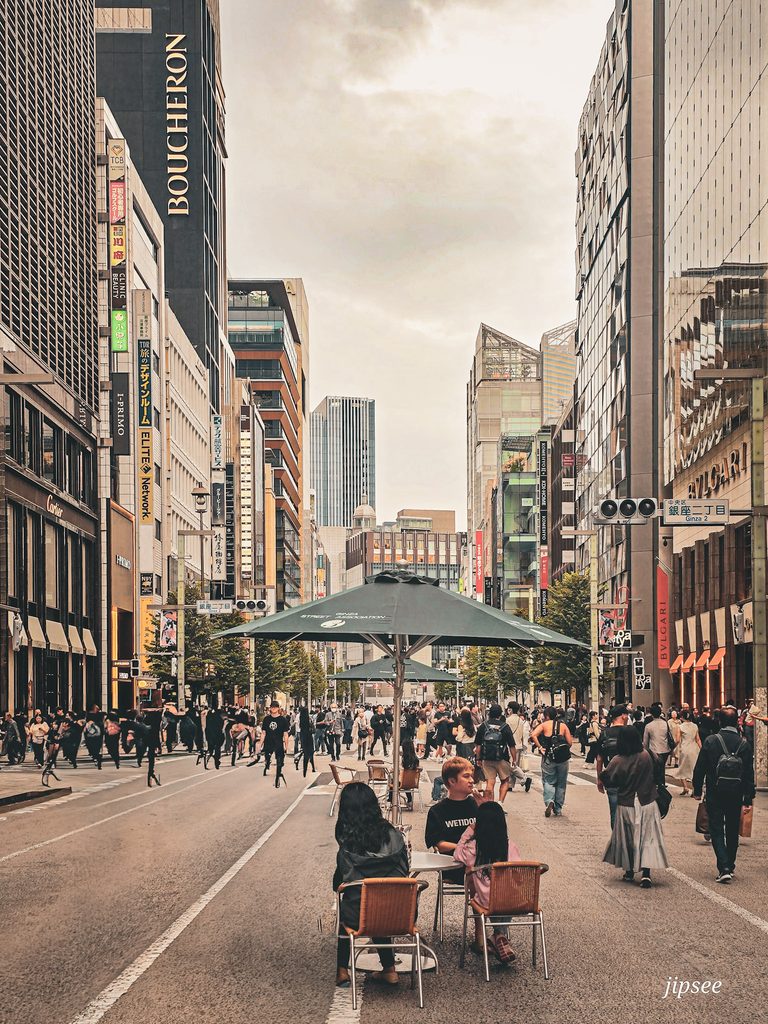 ginza transformée en avenue pietonne le dimanche a tokyo
