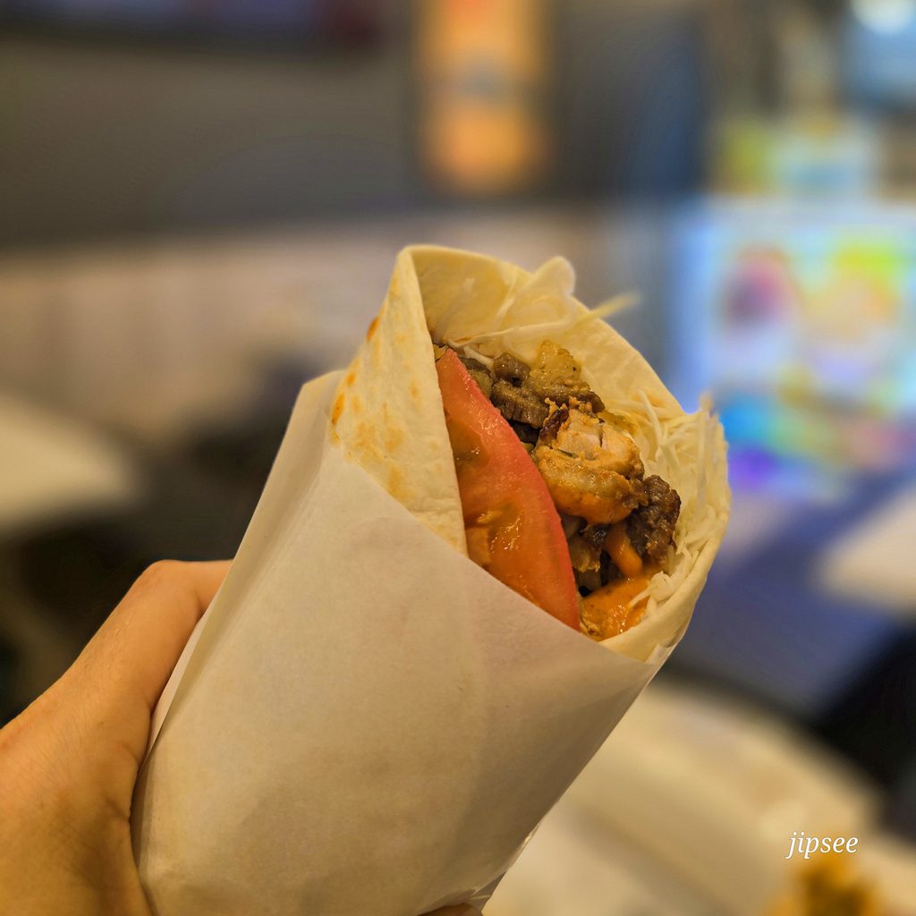 kebab galette au poulet hala de shibuya kebab asakusa a tokyo