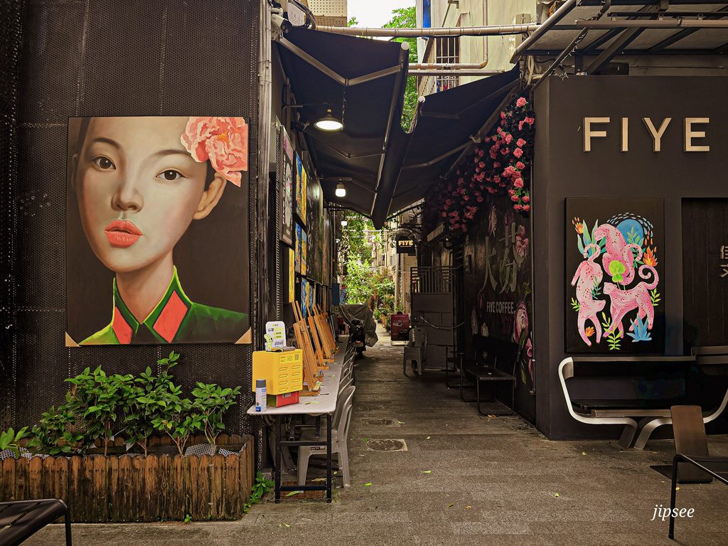 ambiance artistique dafen painting village shenzhen