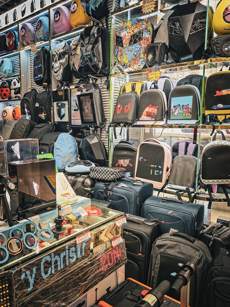 boutique de sacs a dos a Huaqiangbei shenzhen