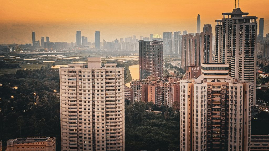 skyline de shenzhen vue du sommet de l'hotel shangri la luohu